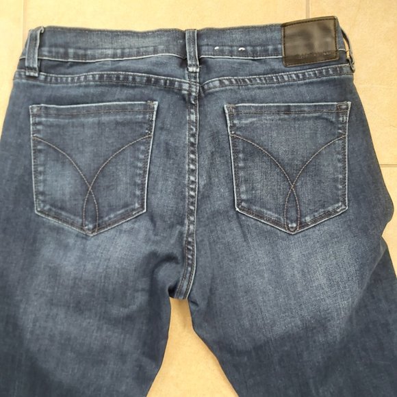 Jeans Calvin Klein Women 6 Size 28 Distressed Stretch Dark Blue Boot Cut 30 Leg - Picture 7 of 13